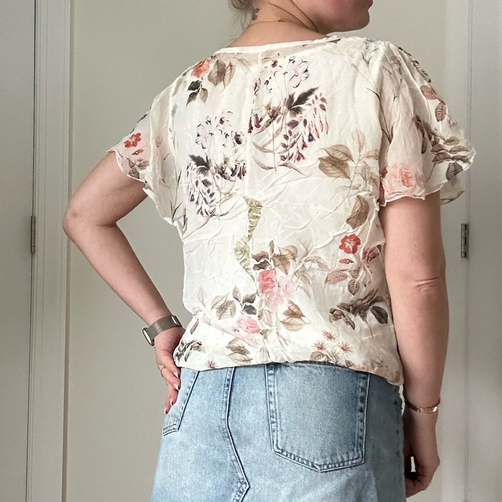 Printed Silk Lace Blouse - Picture 6 of 6